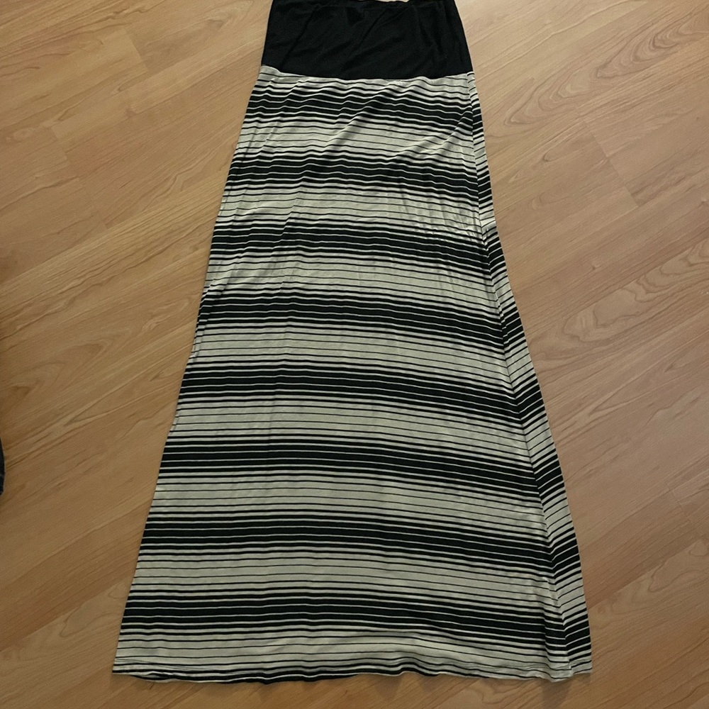 Wet Seal Womens Maxi Skirt. Size XL